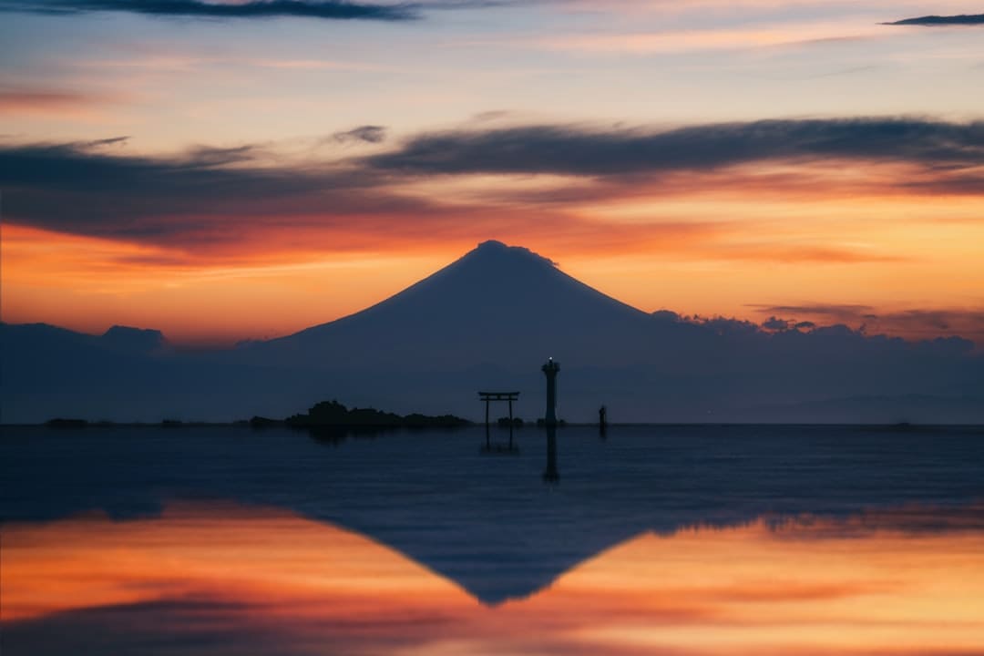 《暗算风暴》暗黑者人物海报 是非难辨悬念晋级